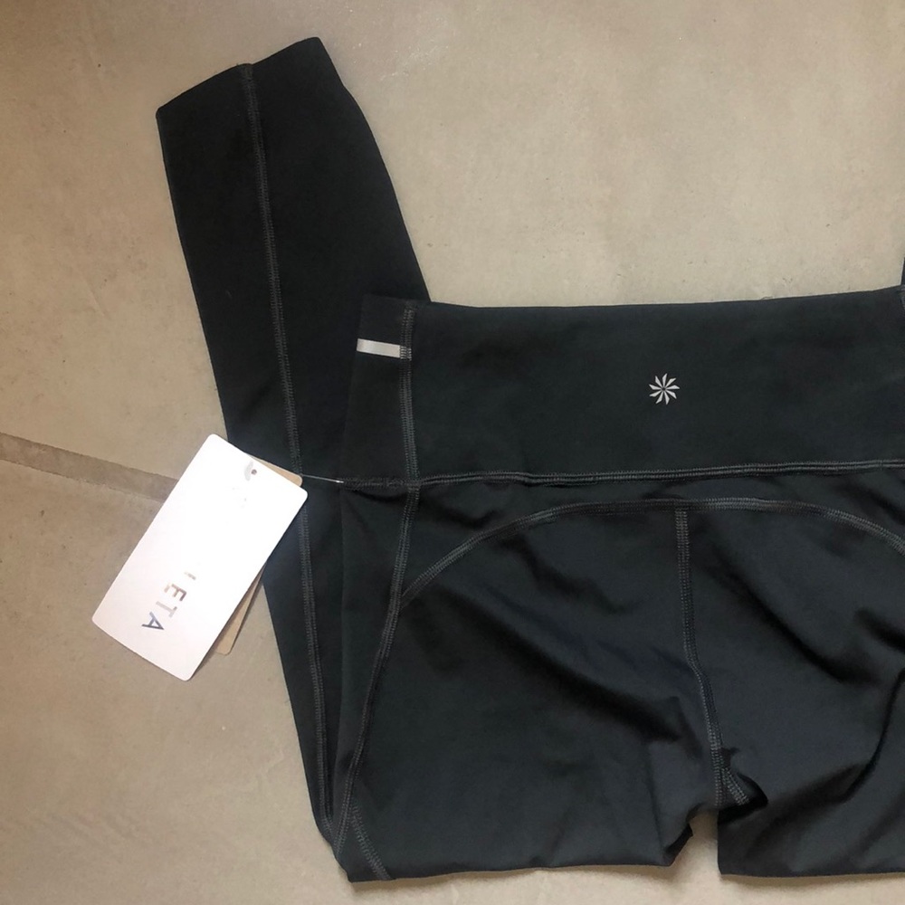 Athleta Sonic Capri Dark Green- NWT XS